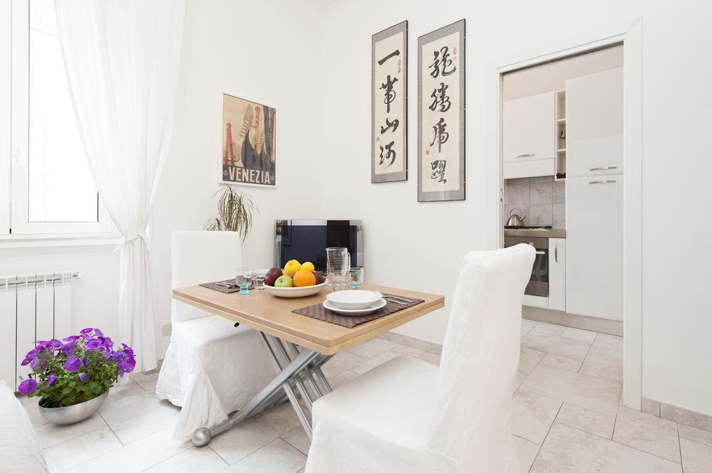 Foscolo Al 24 Apartment Rome Ruang foto